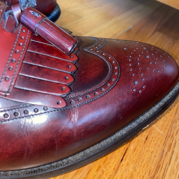 Mens Burgundy Slip on Wing tip with Tassels - Picture 2 of 10